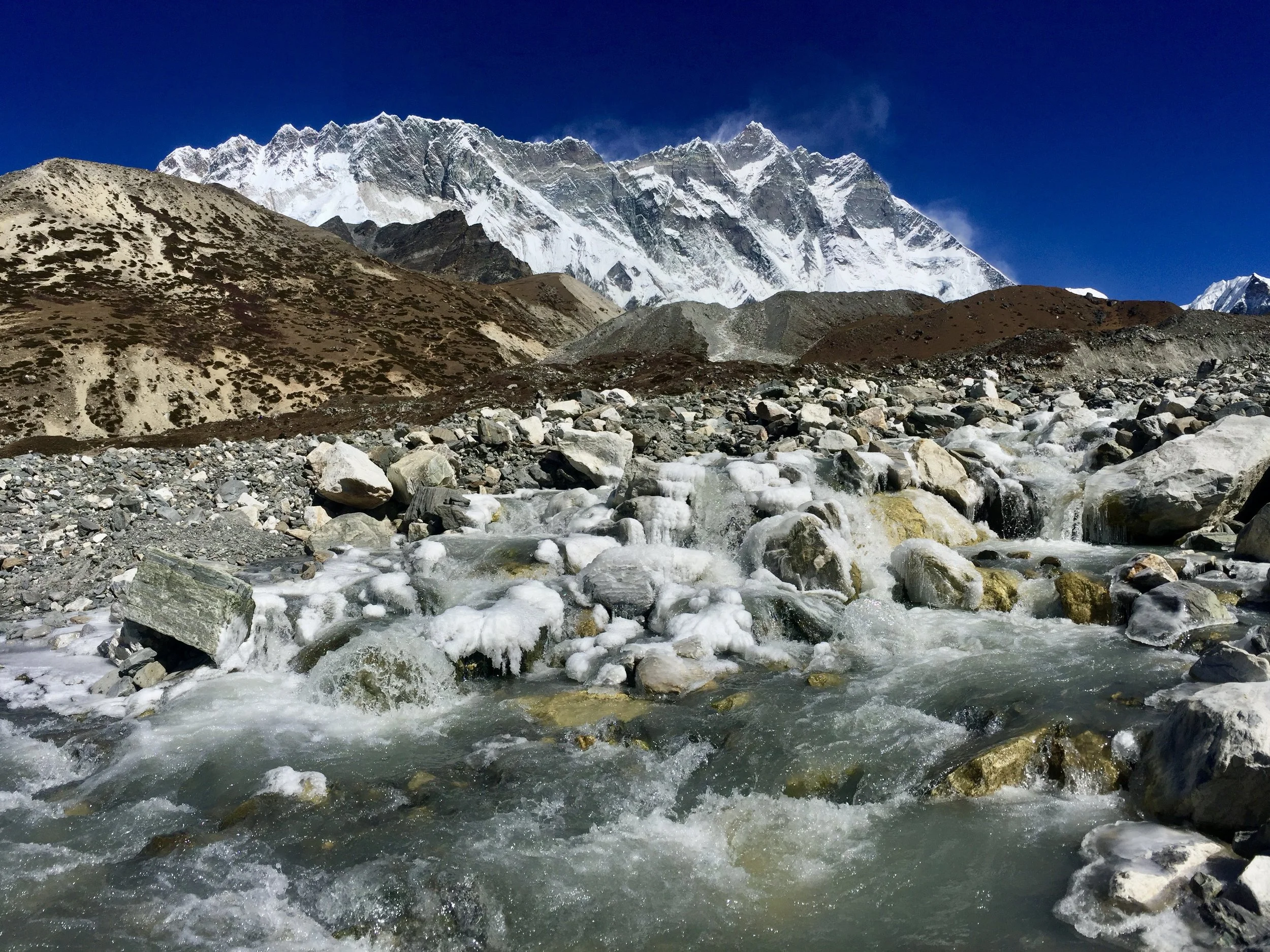 Cross Amphu Lapcha (5,845m) – Trek to Chhukung (4,730m)