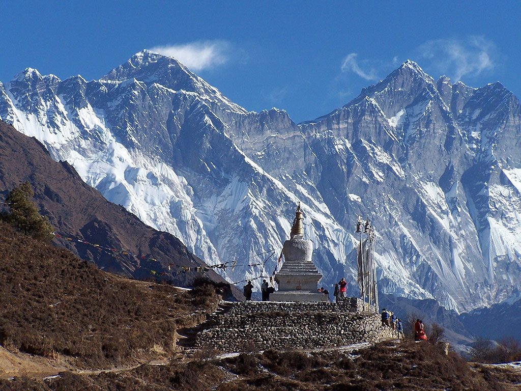 Trek from Manju to Lukla(2840m approx 5 hrs walk)