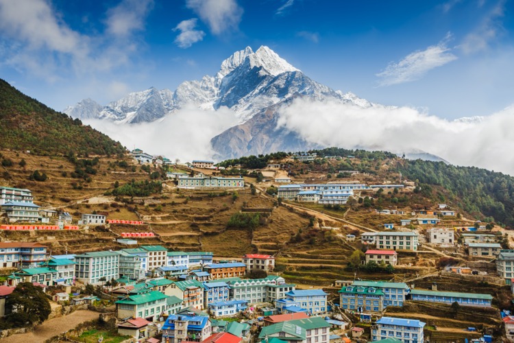 Trek to Namche Bazaar