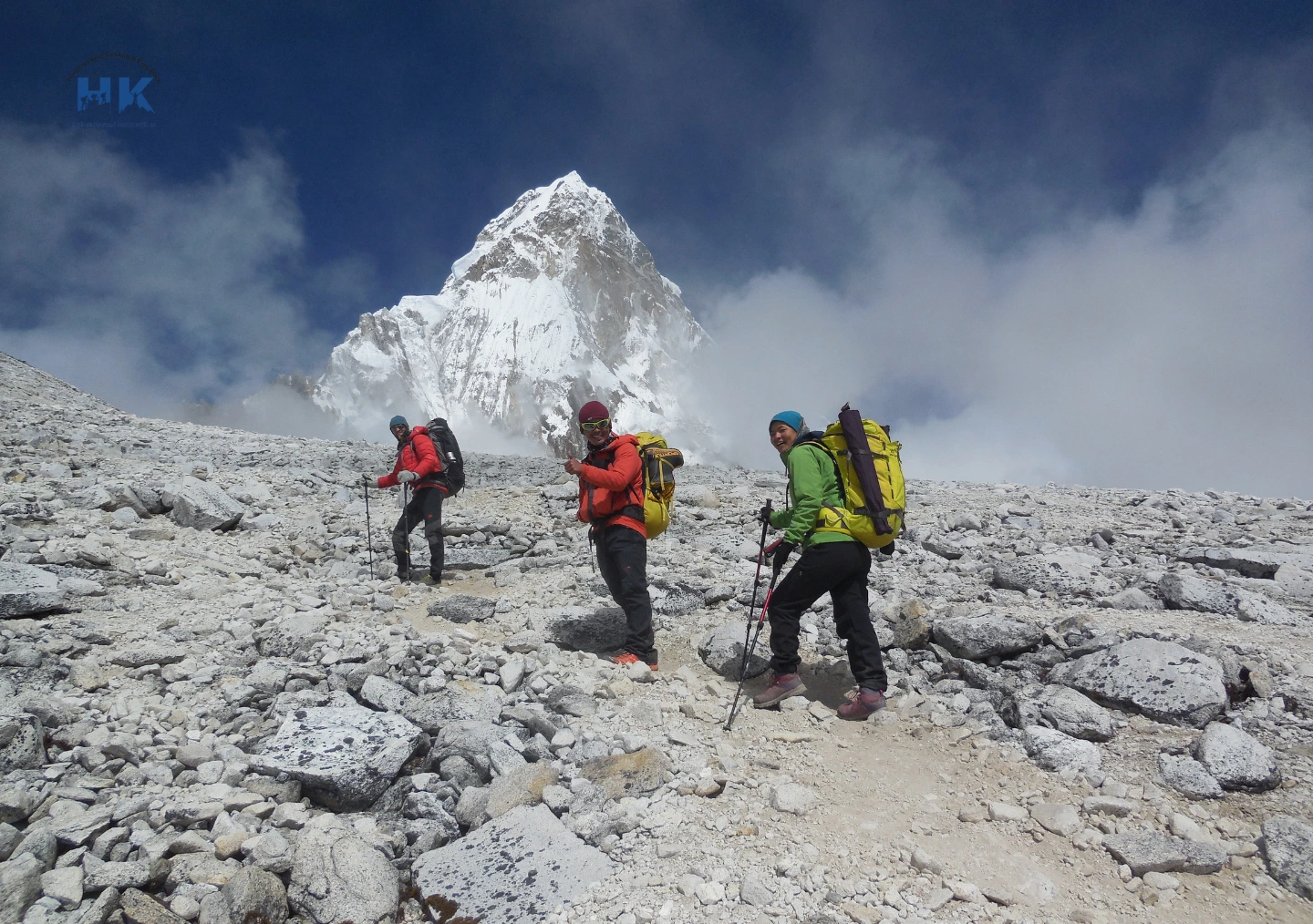 ama-dablam-base-camp-ascent