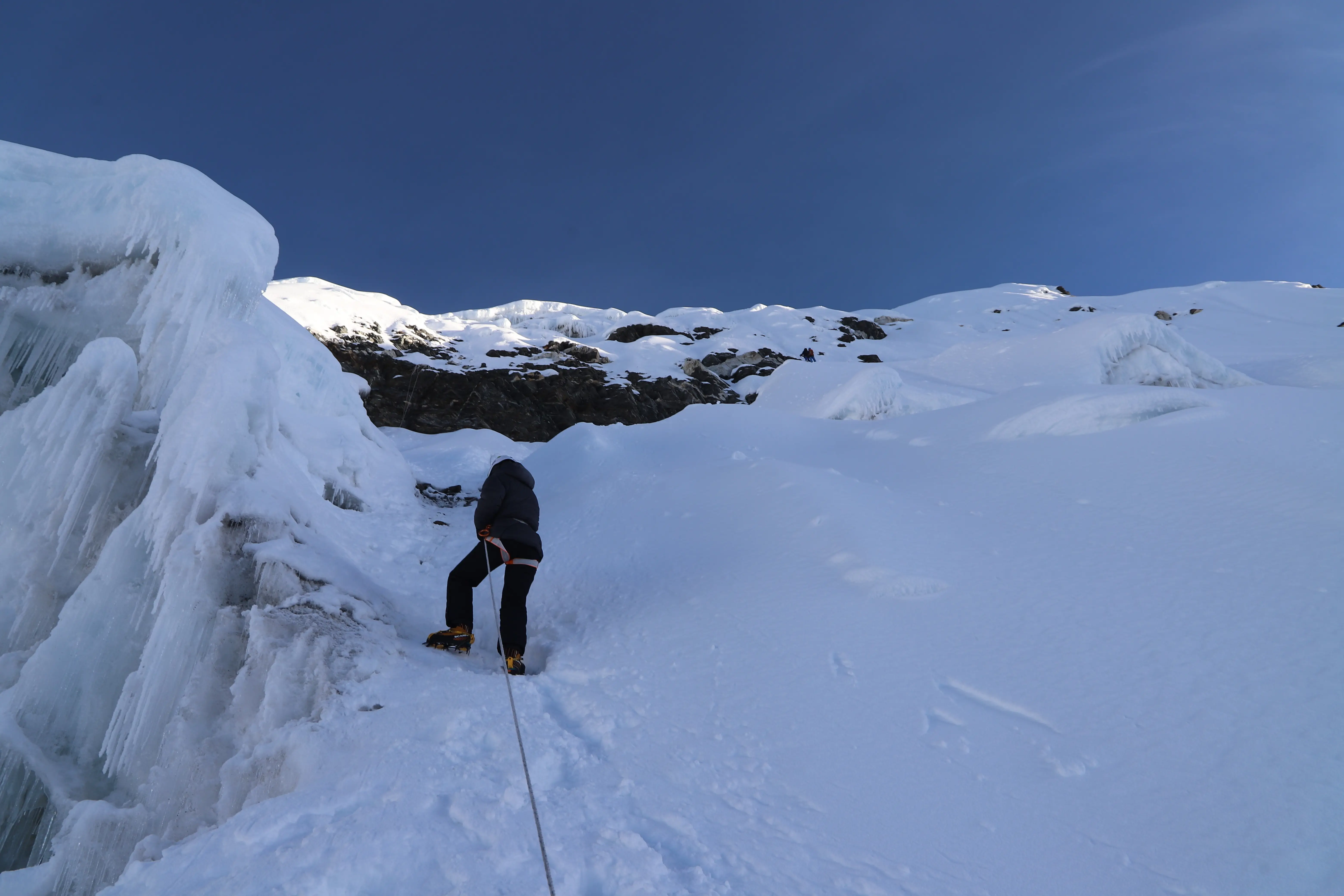 island-peak-climbing2.