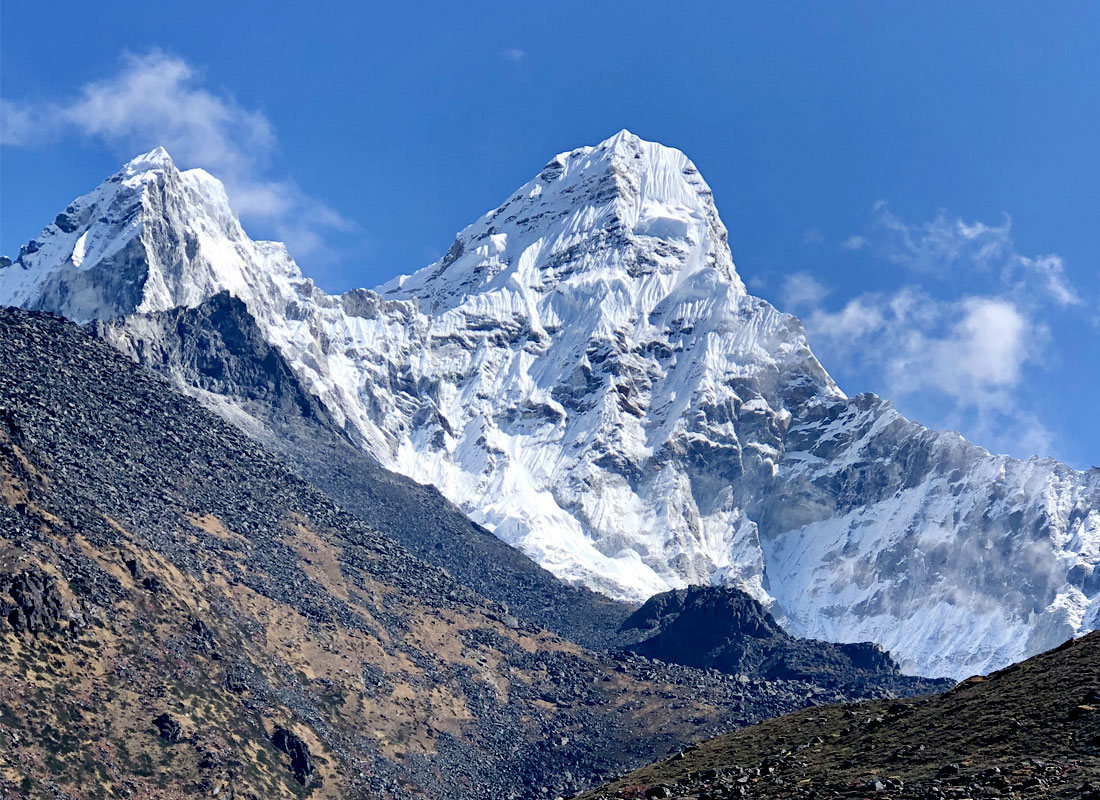 Trek to Pangboche