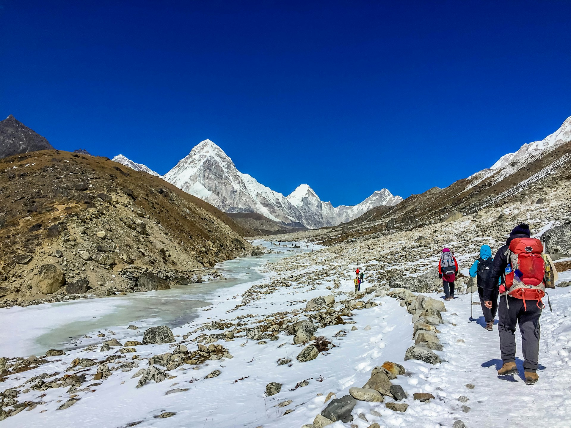 The 2026 Everest Base Camp “Last Year of Classic Trekking” Panic