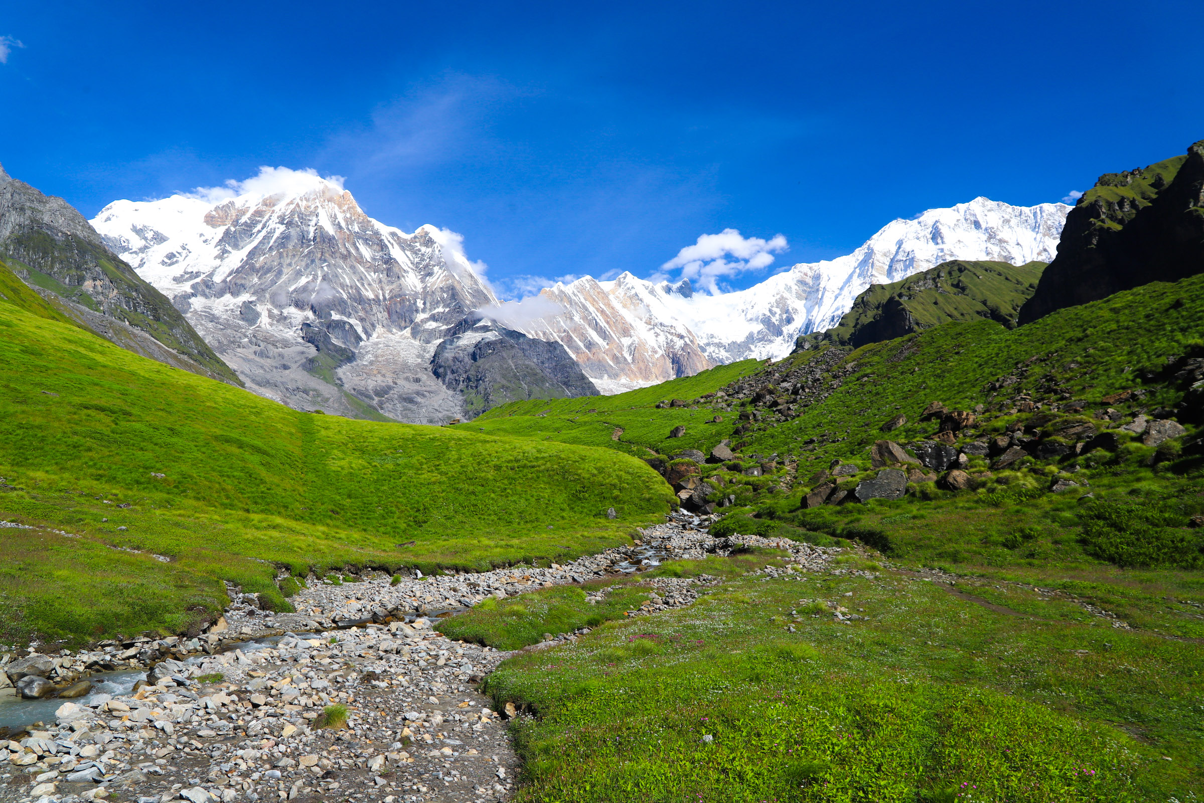 Trekking Nepal in October : What makes October the Best Season for Trekking in Nepal?