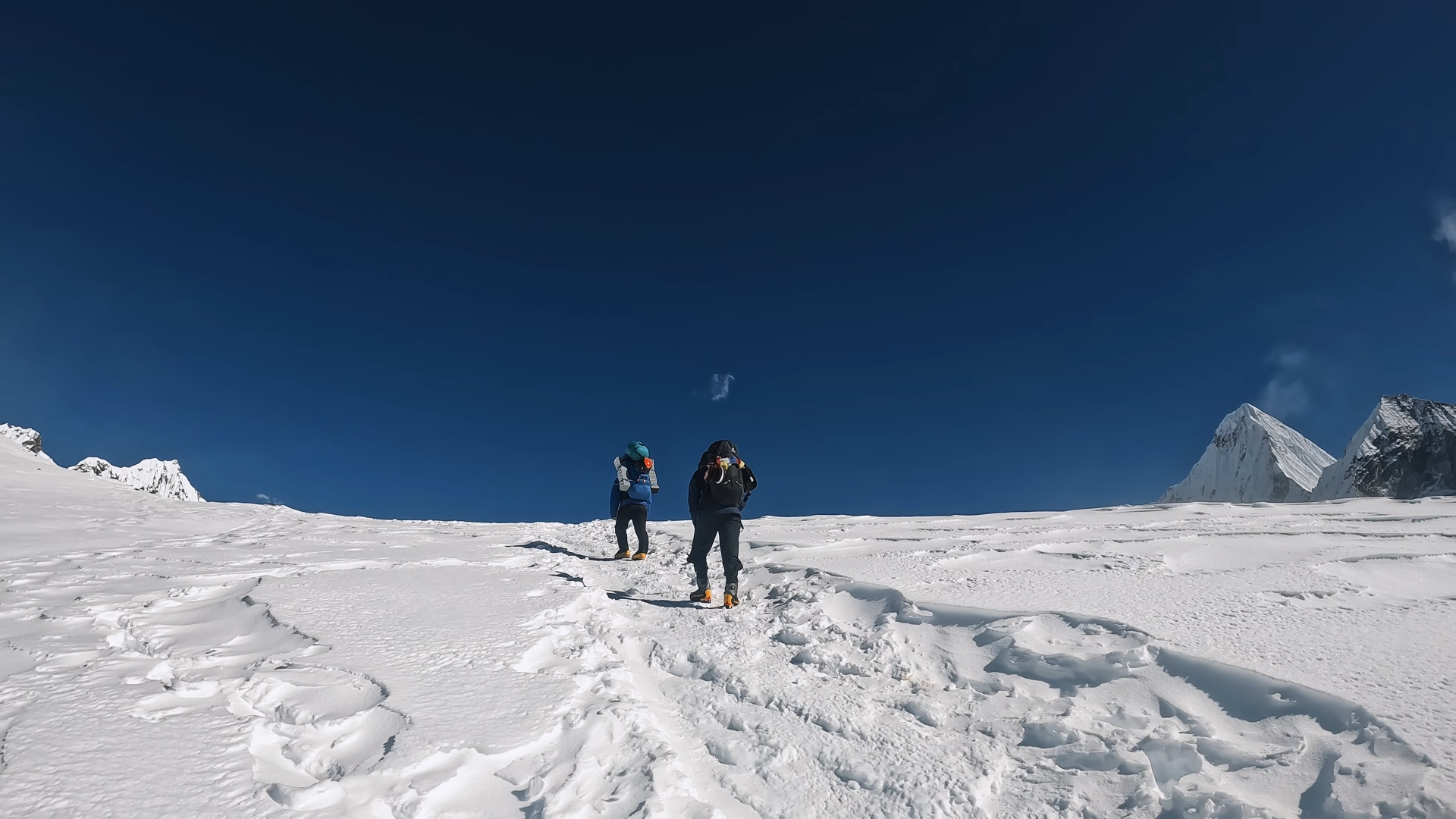 Discover Nepal’s Himalayas with Expert Guides